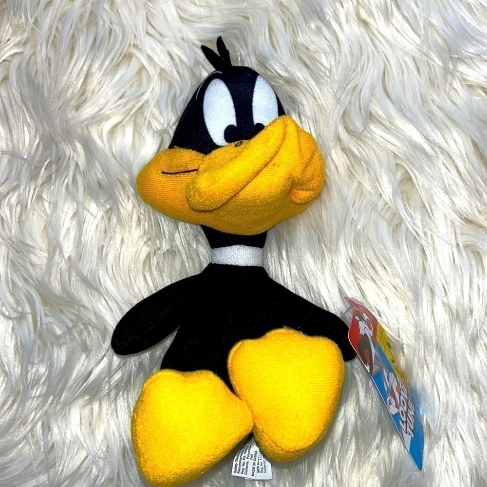 Looney Tunes Daffy Duck plush. NWT. 10” tall. Fast shipping.